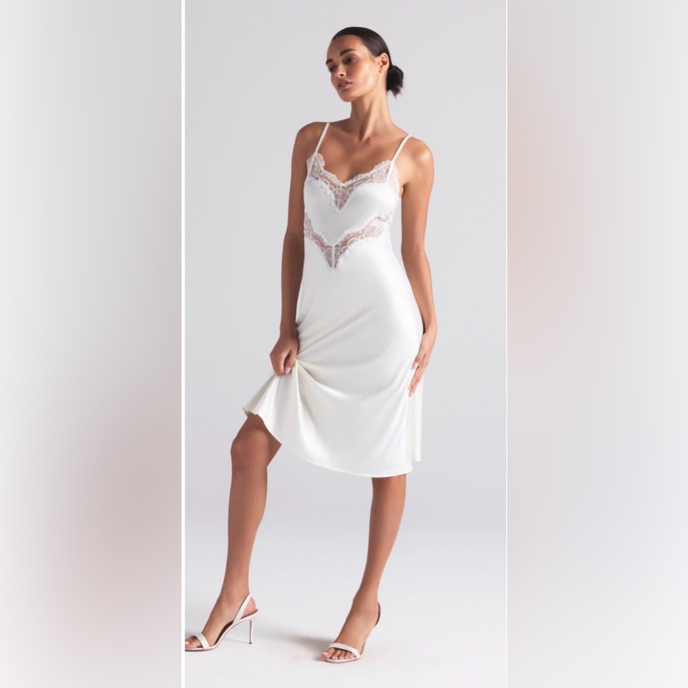 🤍 SKIMS Woven Shine Lace Long Dress | Ivory | XS 🤍